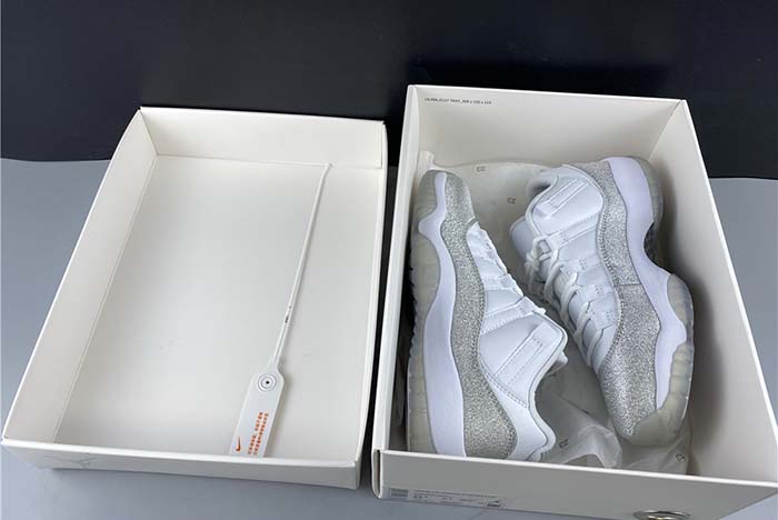 Air Jordan 11 WMNS “Metallic Silver” AR0715-101