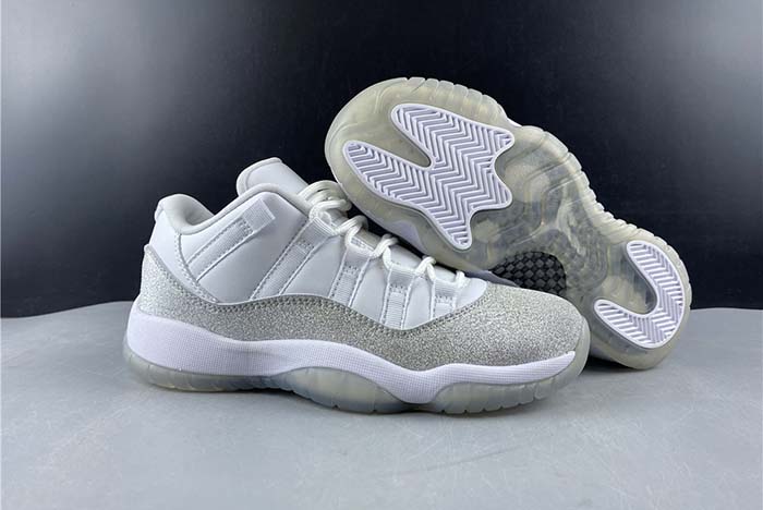 Air Jordan 11 WMNS Metallic Silver AH0715-100