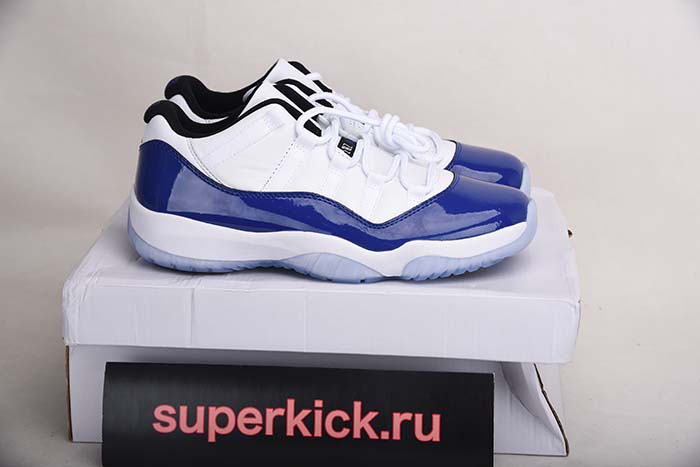 Air Jordan 11 Low WMNS “Concord” AH7860-100