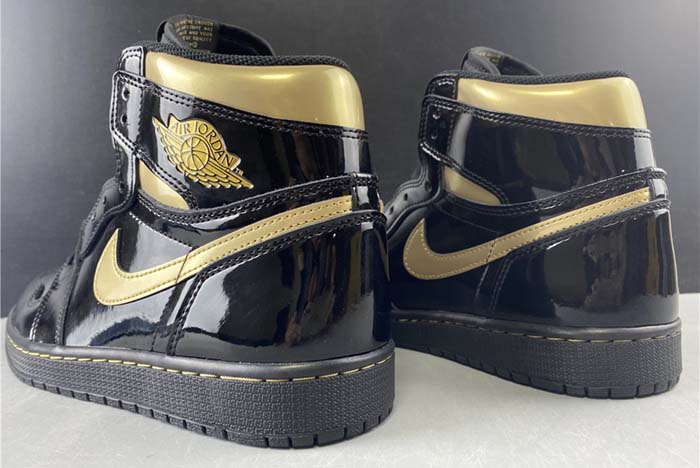 Air Jordan 1 High OG 555088-032