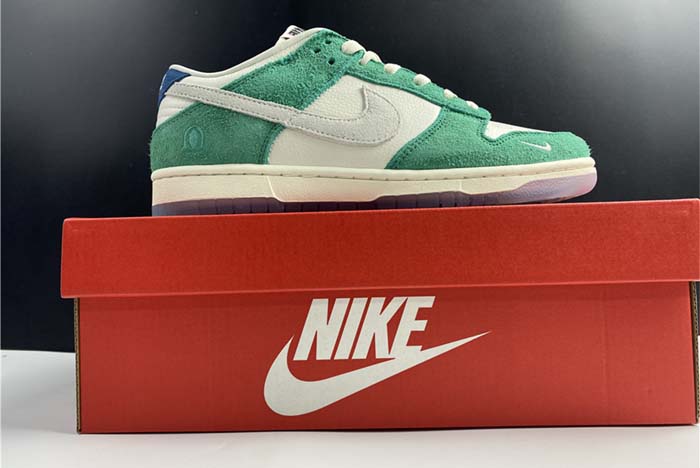 Kasina x Nike Dunk Low CZ6501-101