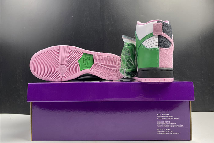 Nike Dunk SB Hi “Invert Celtics”  CU7349-001