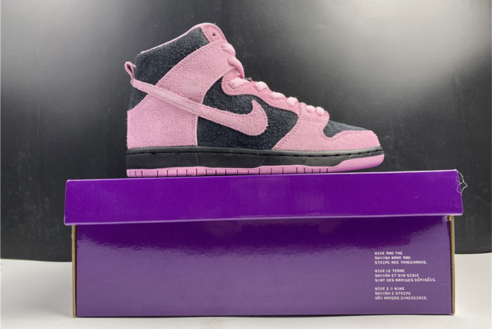Nike Dunk SB Hi “Invert Celtics”  CU7349-001