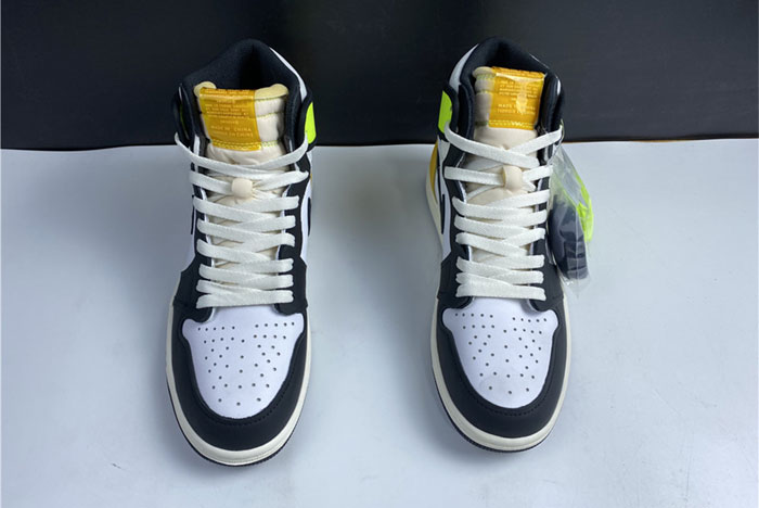 Air Jordan 1 High OG “University Gold”