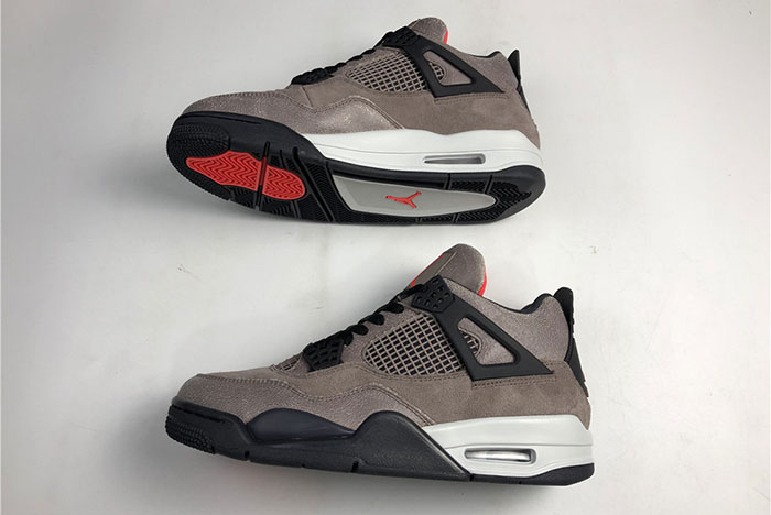 Air Jordan 4 Retro "Taupe Haze"