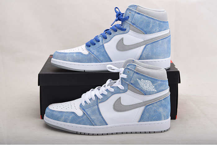 Air Jordan 1“ Hype Royal 555088-402