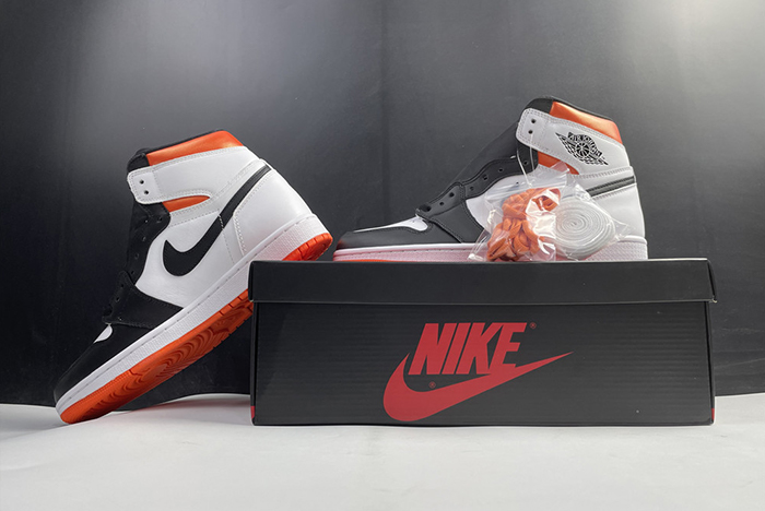 Air Jordan 1 High OG 555088-180