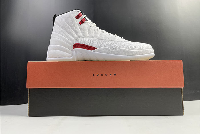 Air Jordan  CT8013-106