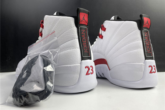 Air Jordan  CT8013-106