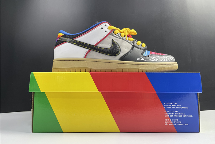 Nike SB Dunk Low”Snkrs
