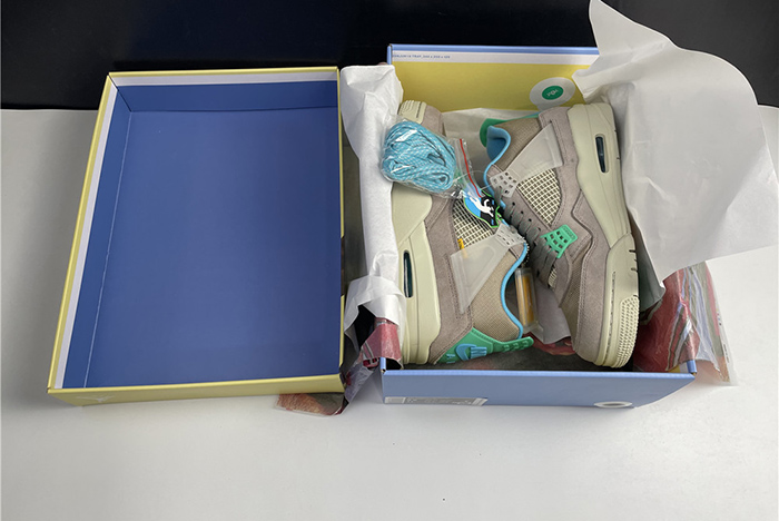 Union LA x Air Jordan 4 ‘’Taupe Haze‘’