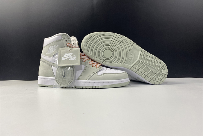 Air Jordan 1 High OG “Seafoam”