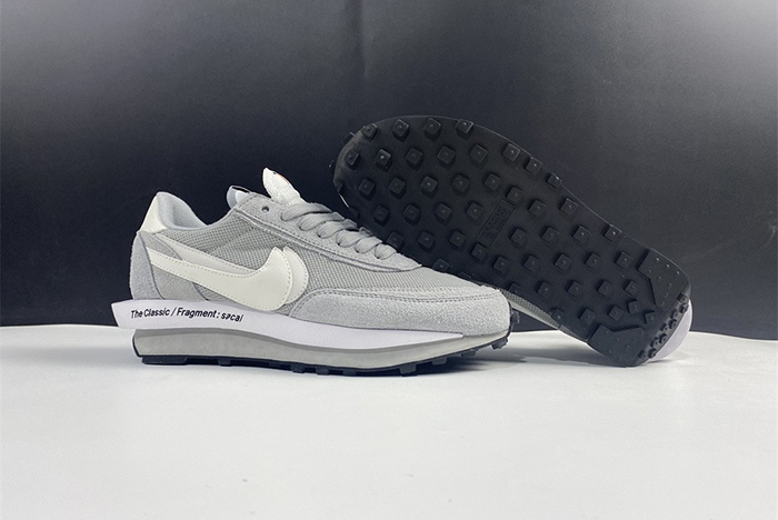 fragment x sacai x Nike LDWaffl DH2684-001