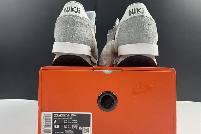fragment x sacai x Nike LDWaffl DH2684-001
