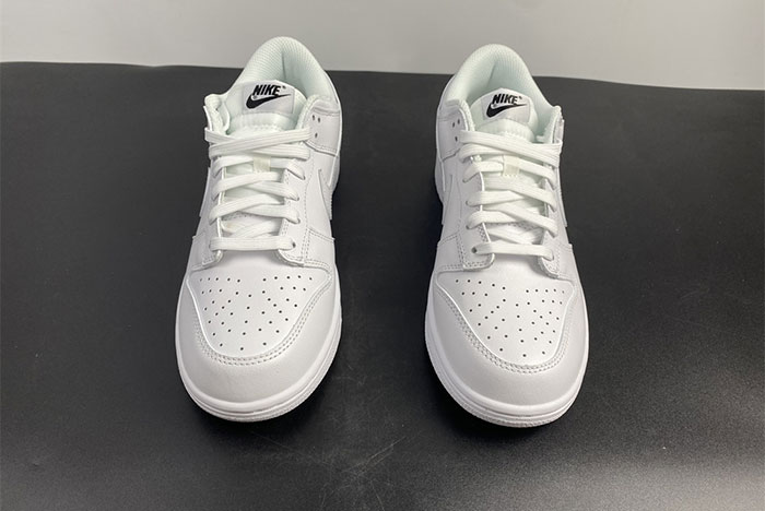 Nike Dunk Low Triple White