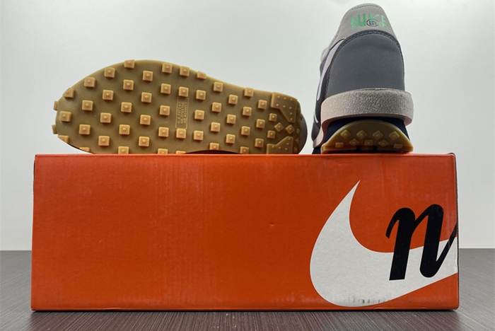 Clot x Sacai x Nike LDWaffle DH3114-001