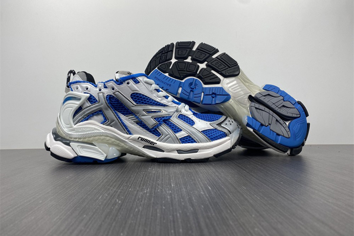 7.0 Ba*len*cia*ga -runner