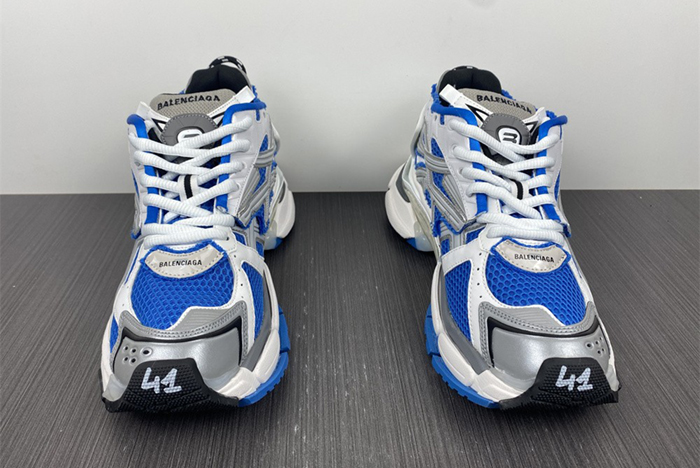 7.0 Ba*len*cia*ga -runner