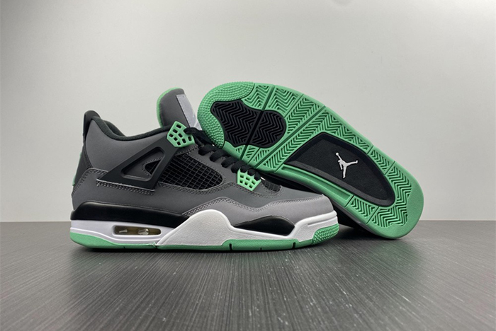 Air Jordan 4 308497-033