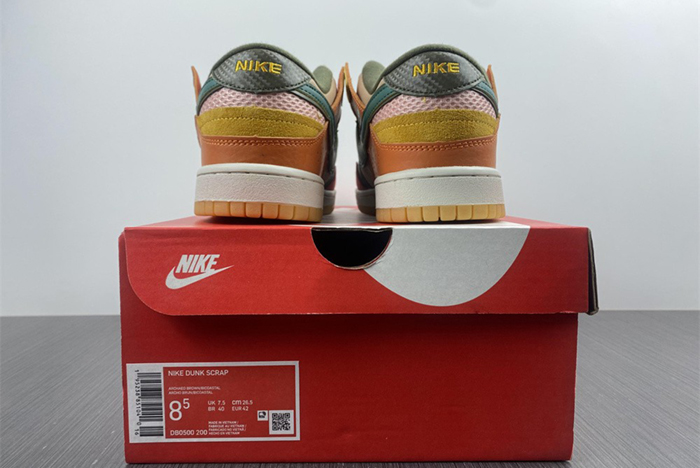 Dunk Low Scrap  DB0500-200
