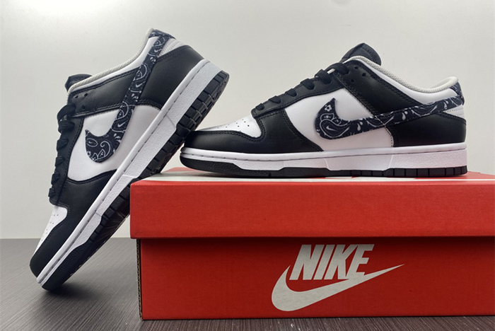 Nike Dunk Low WMNS “Black Paisley”