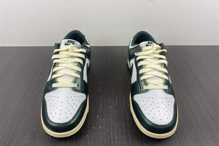 Nike Dunk Low “Vintage Green