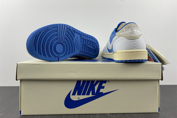 Nike Air Jordan 1 Low CQ4277-212