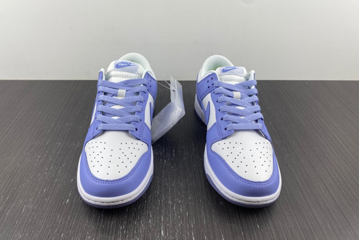Dunk Next Nature White and Volt Low DN1431-103