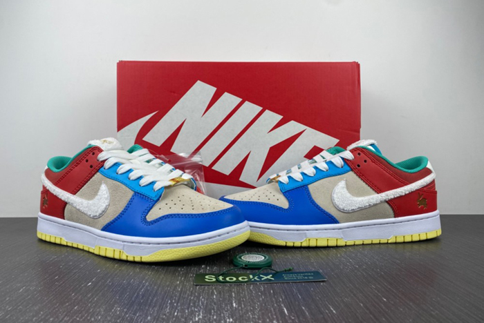 （NIKE）Dunk SB low FD4203-111