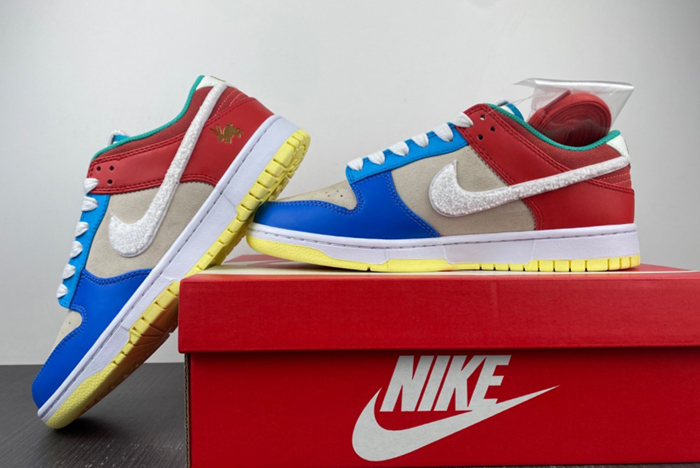 （NIKE）Dunk SB low FD4203-111
