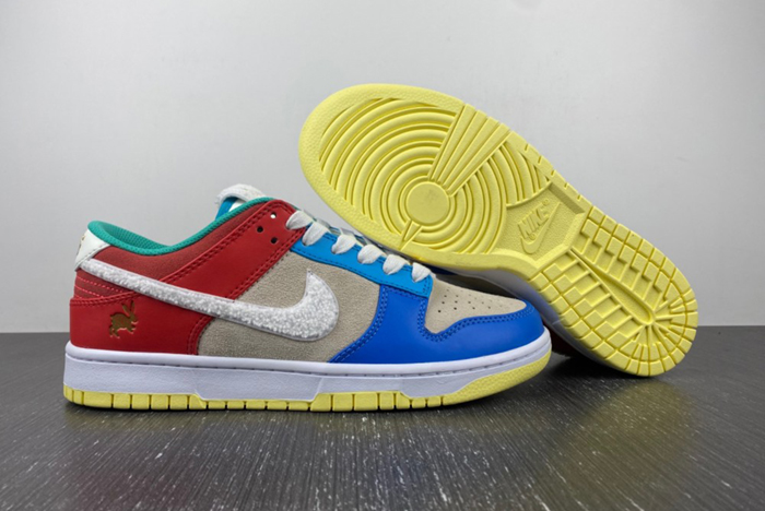 （NIKE）Dunk SB low FD4203-111