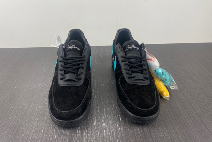 T*f*ny & co. x nike air force 1 low dz1382-001