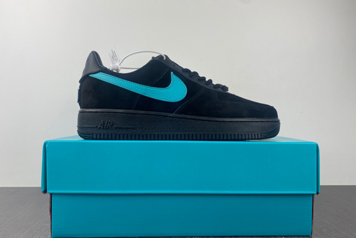T*f*ny & co. x nike air force 1 low dz1382-001