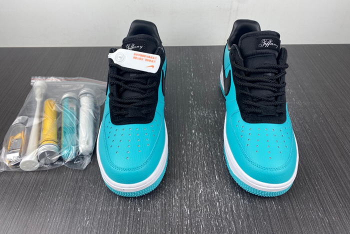 T*f*ny & co. x nike air force 1 low dz1382-002