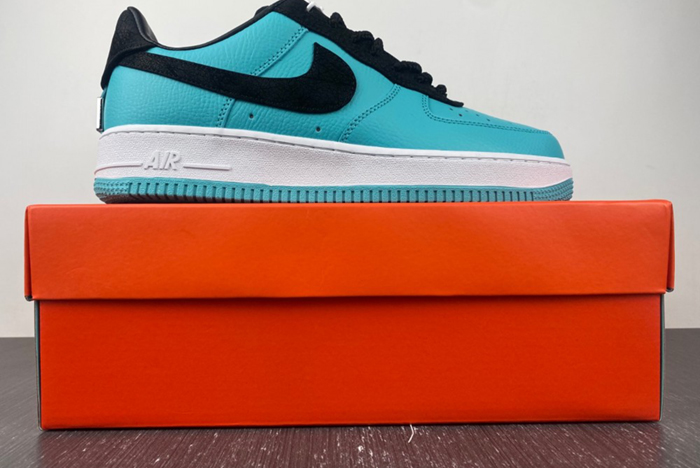T*f*ny & co. x nike air force 1 low dz1382-002