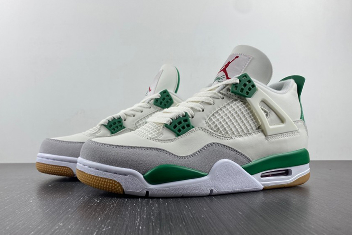 Nike SB x Air Jordan 4 ‘Pine Green DR5415-103