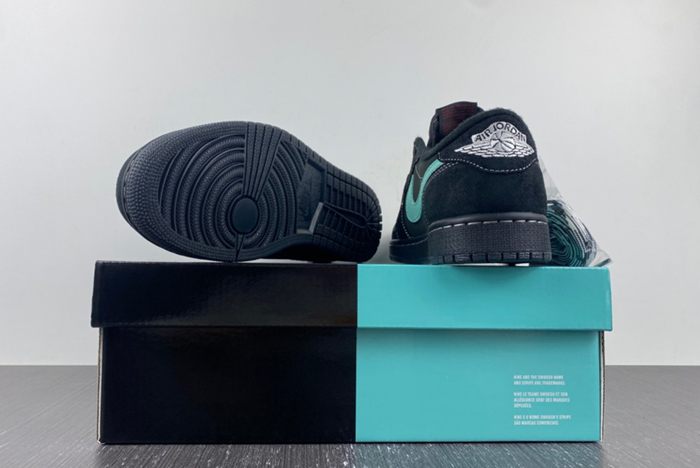 Travis Scott x Air Jordan 1 Low DM3866 311