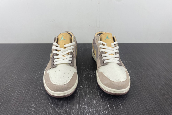 (NIKE)Air Jordan 1 Low SE Craft DN1635-200