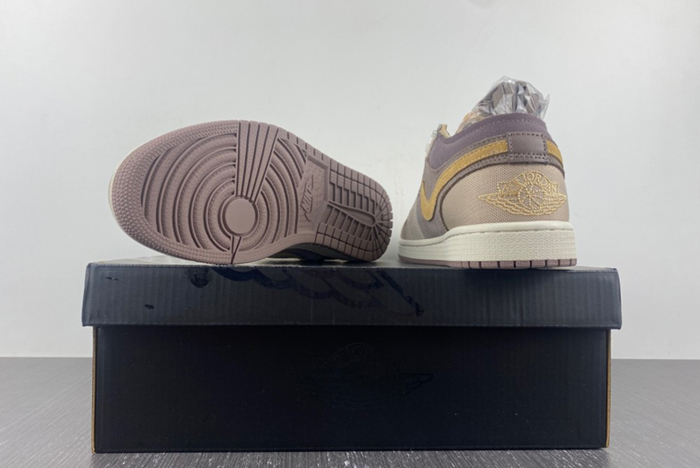 (NIKE)Air Jordan 1 Low SE Craft DN1635-200