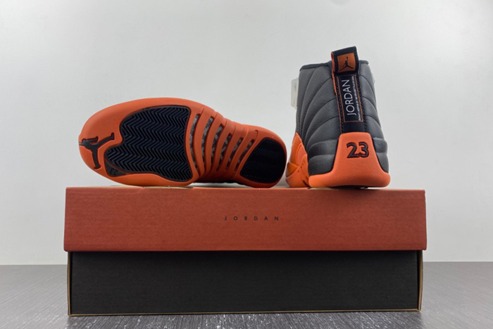 Air Jordan 12 WMNS “Brilliant Orange” FD9101-081