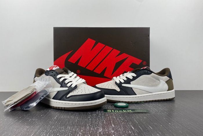 Travis Scott x Air Jordan 1 Low DM7866 902