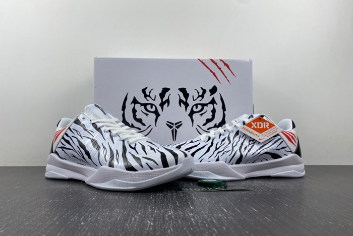 Zoom DB4796-004