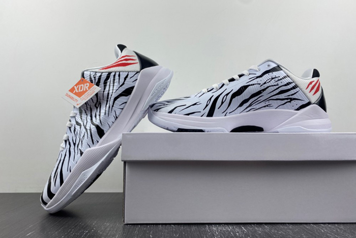 Zoom DB4796-004