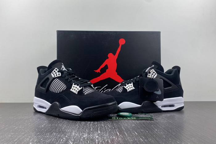 AIR JORDAN 4 RETRO