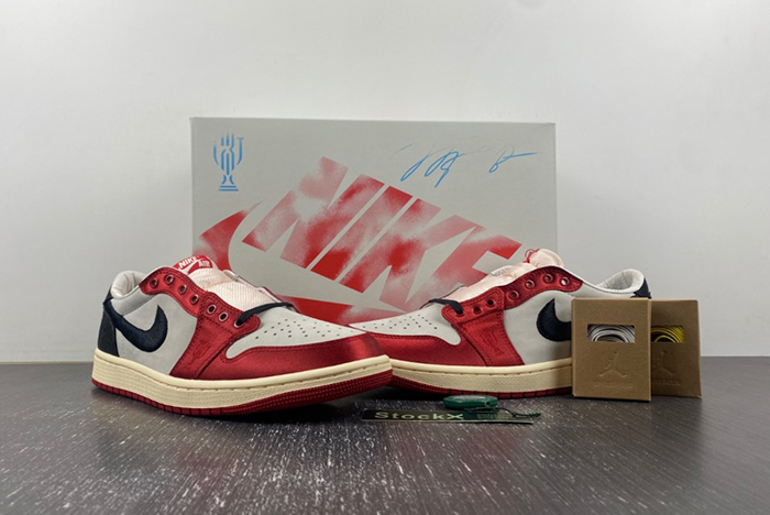 Trophy Room x Air Jordan 1 Low OG “Home FN0432-100